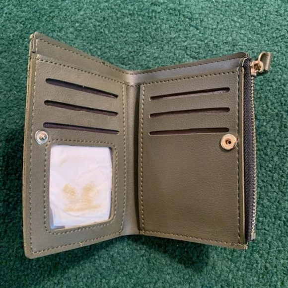 Embroidered Flower Wallet - Picture 4 of 12